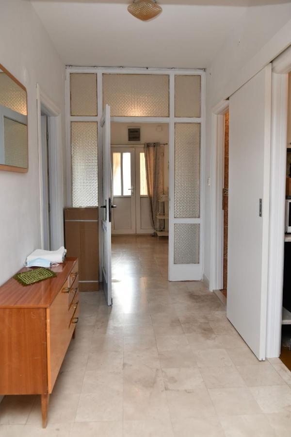 Apartments Valerija Supetar Exterior photo